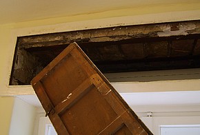 Ungedämmter Rollladenkasten im Altbau