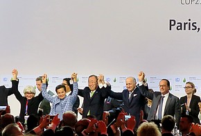 Abschlussplenum auf der Klimakonferenz 2015 in Paris