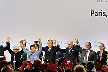 Abschlussplenum auf der Klimakonferenz 2015 in Paris