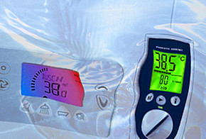 Das Angebot an Durchlauferhitzer auf dem Markt ist vielfältig. Oft ist es sinnvoll ein Gerät zu wählen, das den Stromverbrauch anzeigt und speichert.