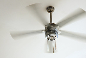 Drehender Deckenventilator